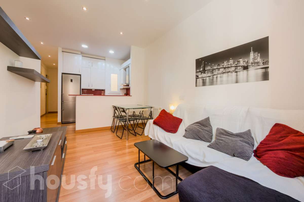 Piso en venta en CL MARTI, Gràcia, Barcelona-1