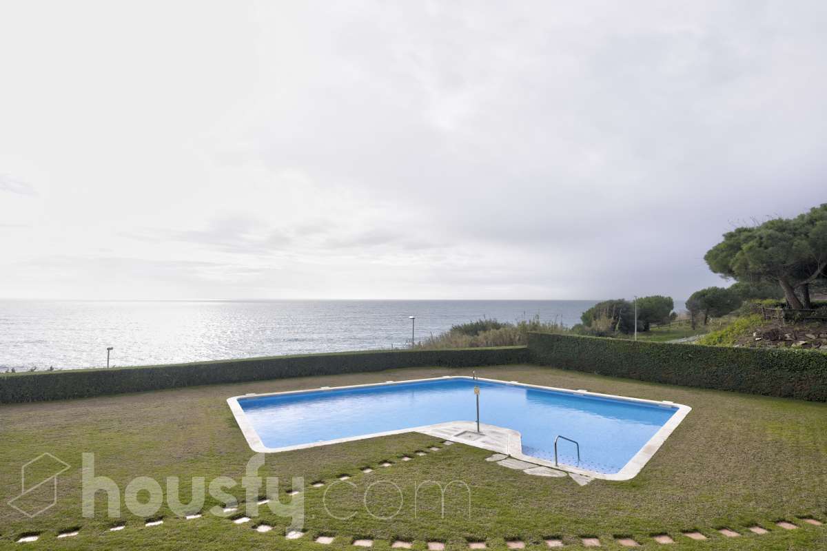 Casa en venta en PJ DOMÈNECH I MONTANER,  Sant Pol de Mar-0