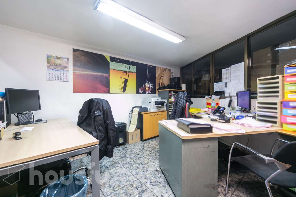 Local en venta en CL MARIA THOMAS,,  Cornellà de Llobregat-3