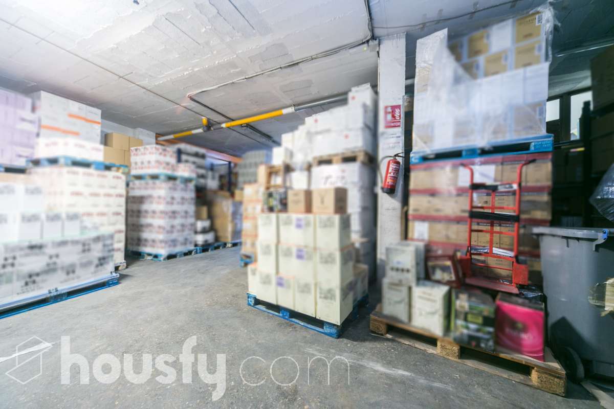 Local en venta en CL MARIA THOMAS,,  Cornellà de Llobregat-3