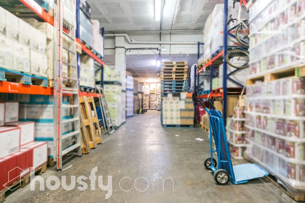 Local en venta en CL MARIA THOMAS,,  Cornellà de Llobregat-1