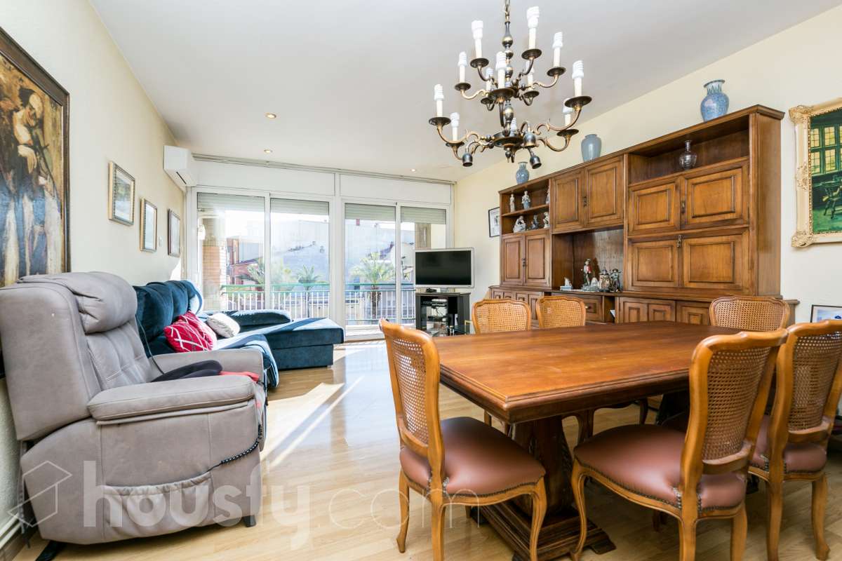 Piso en venta en CL MARCELINO MENENDEZ PELAYO,,  Cornellà de Llobregat-1