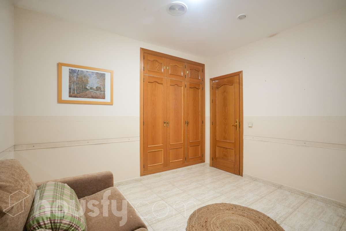 Piso en venta en Cl. Santa Florentina,  Pinto-2