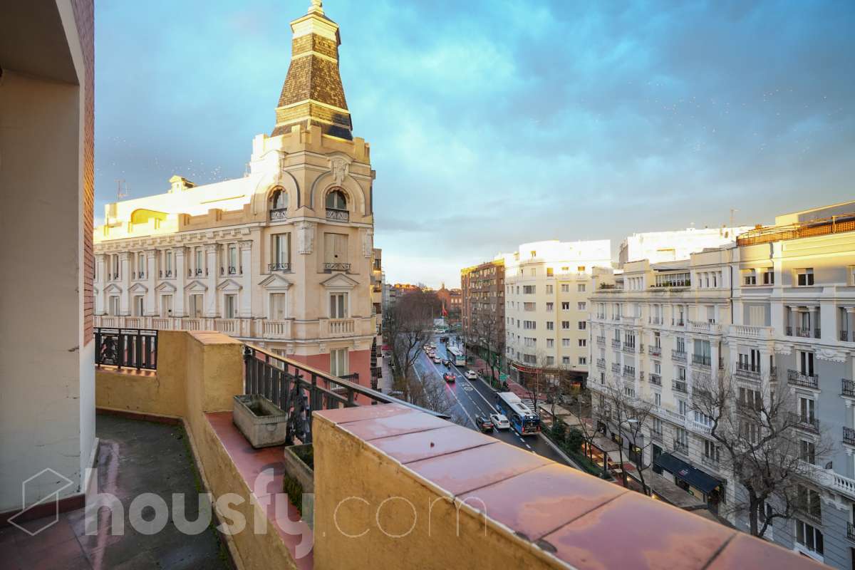 Piso en venta en Cl. Luchana, Chamberí, Madrid-0