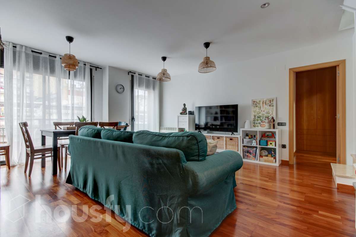 Dúplex en venta en Carrer de Monturiol, Nord-Oest, Terrassa-2