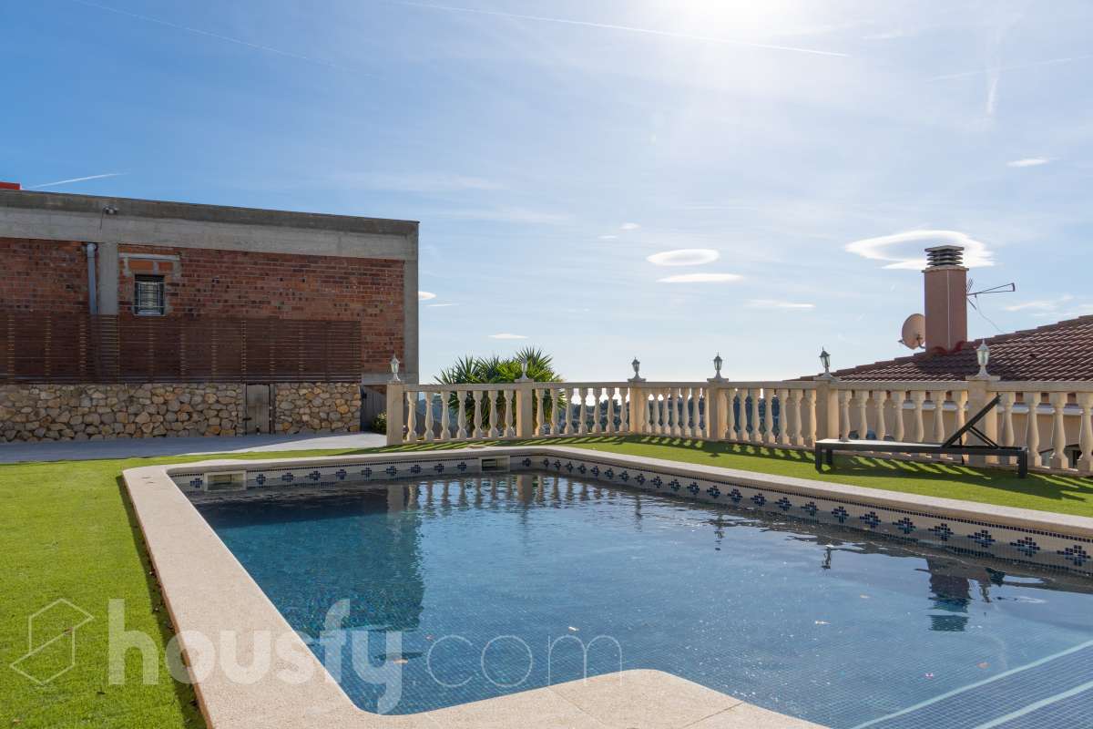 Casa en venta en Carrer Los Algarrobos,  Castellet i la Gornal-2