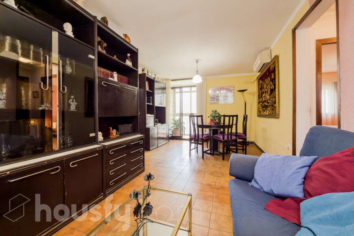 Piso en venta en CL CA N OLIVA, Sant Martí, Barcelona-1