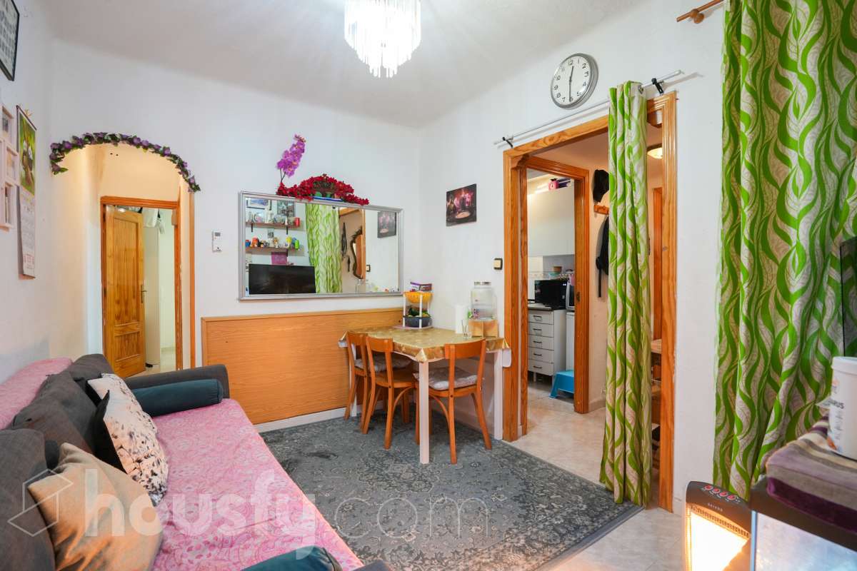 Piso en venta en Calle de Burgos, Tetuán, Madrid-0