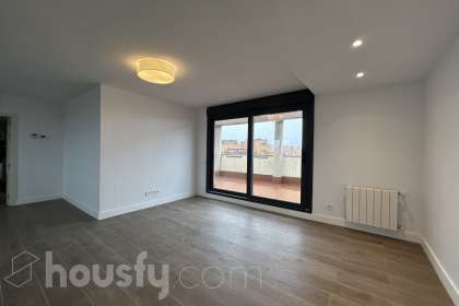 Piso en alquiler en Calle del Monasterio de las Batuecas, Montecarmelo, Madrid-0