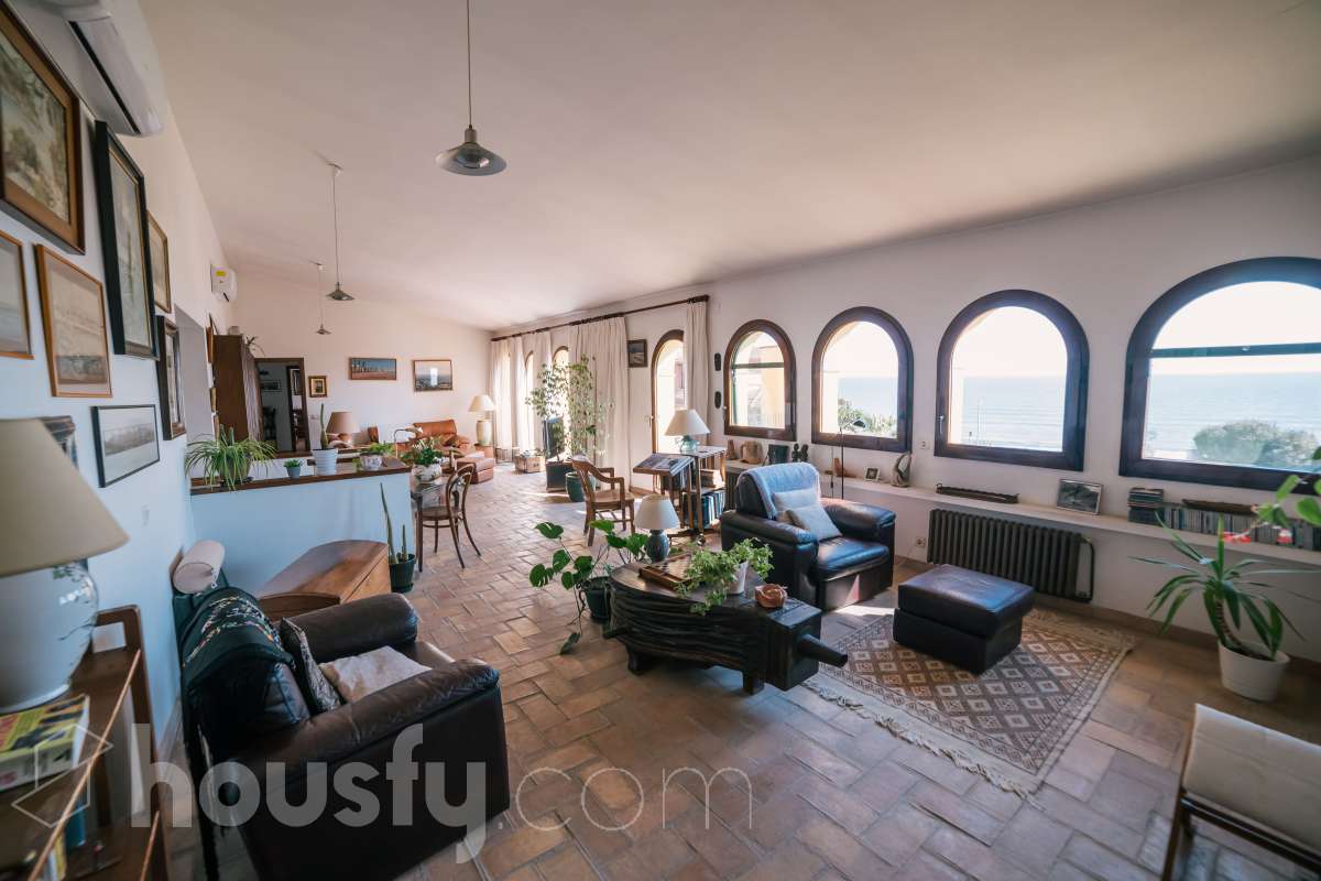 Casa en venta en CL FAR DE SANT CRISTOFOL, 19,  Vilanova i la Geltrú-2