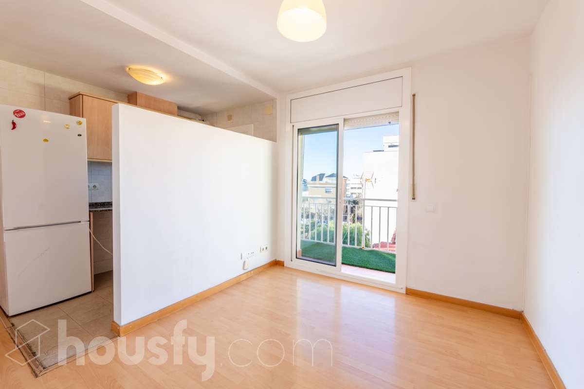 Piso en venta en CL RAMON LLULL,  Vilanova i la Geltrú-1