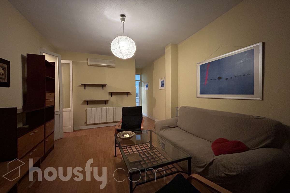 Piso en alquiler en Calle de Miguel Servet, Centro, Madrid-1