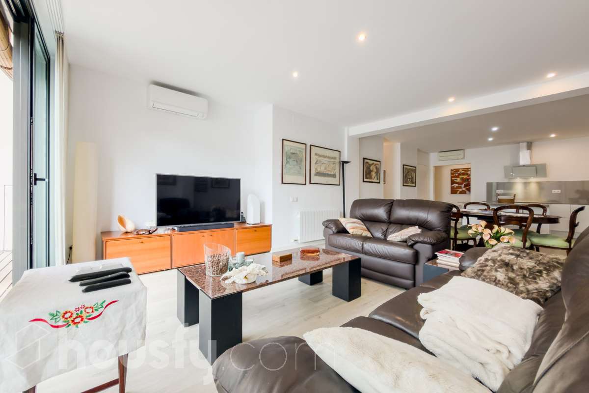 Piso en venta en Carrer de la Marina, Eixample, Barcelona-1
