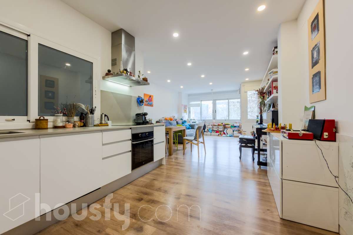 Piso en venta en Rambla del Poblenou, Sant Martí, Barcelona-1