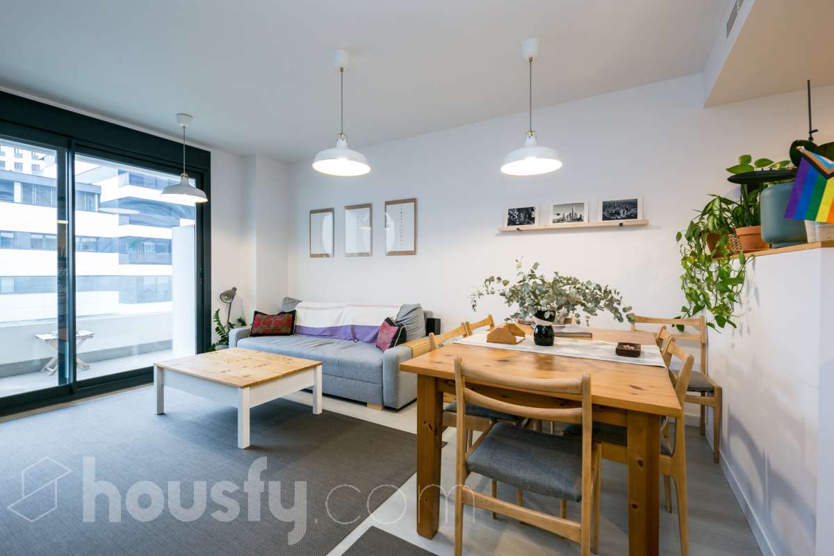 Piso en venta en CL ESTRONCI DE L,, Centre, L'Hospitalet de Llobregat-0