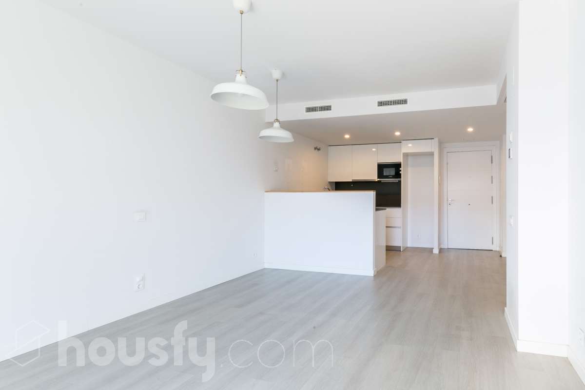 Piso en venta en CL ESTRONCI DE L,, Centre, L'Hospitalet de Llobregat-3