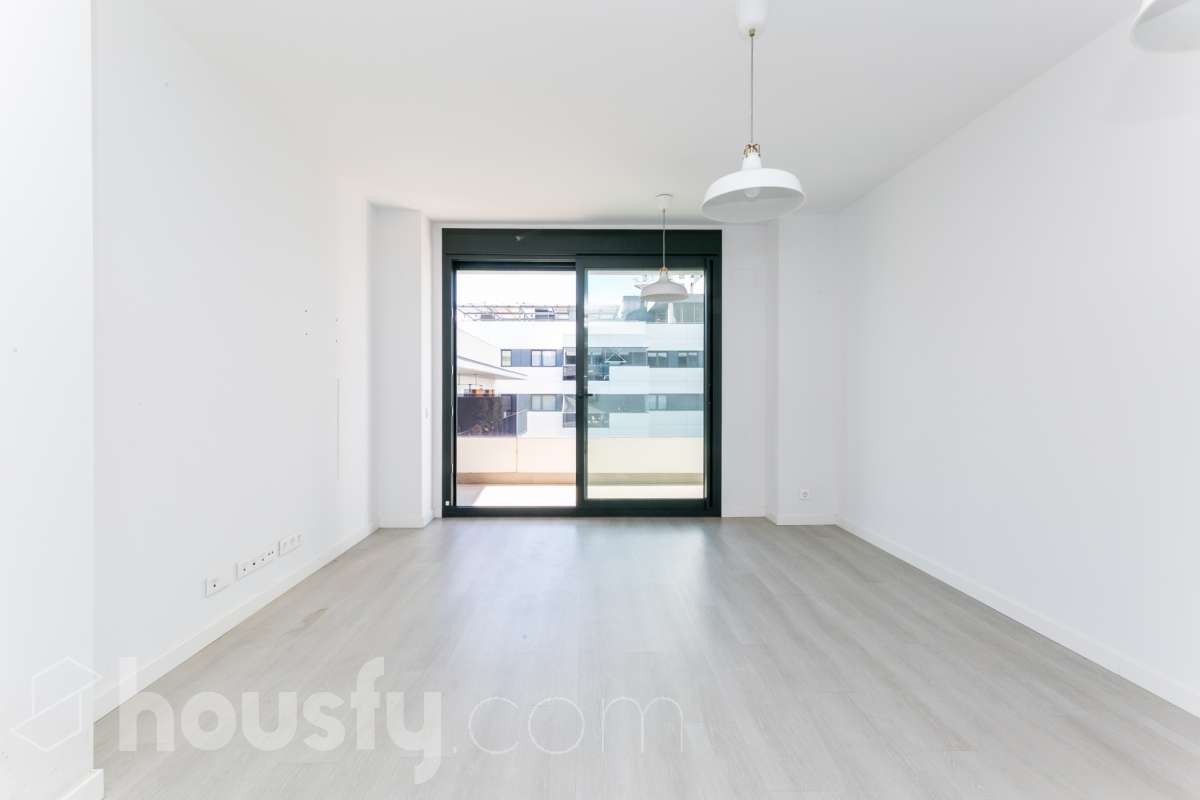 Piso en venta en CL ESTRONCI DE L,, Centre, L'Hospitalet de Llobregat-2