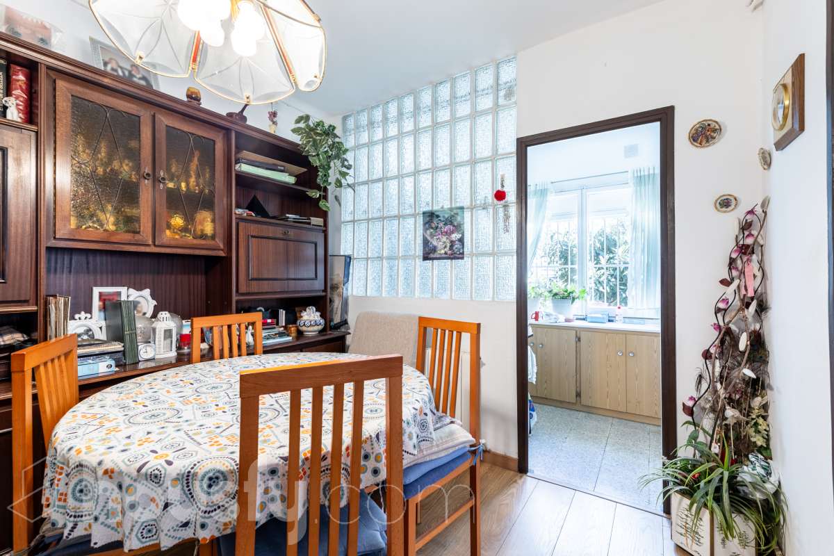 Piso en venta en Carrer del Canigó, Horta Guinardó, Barcelona-1