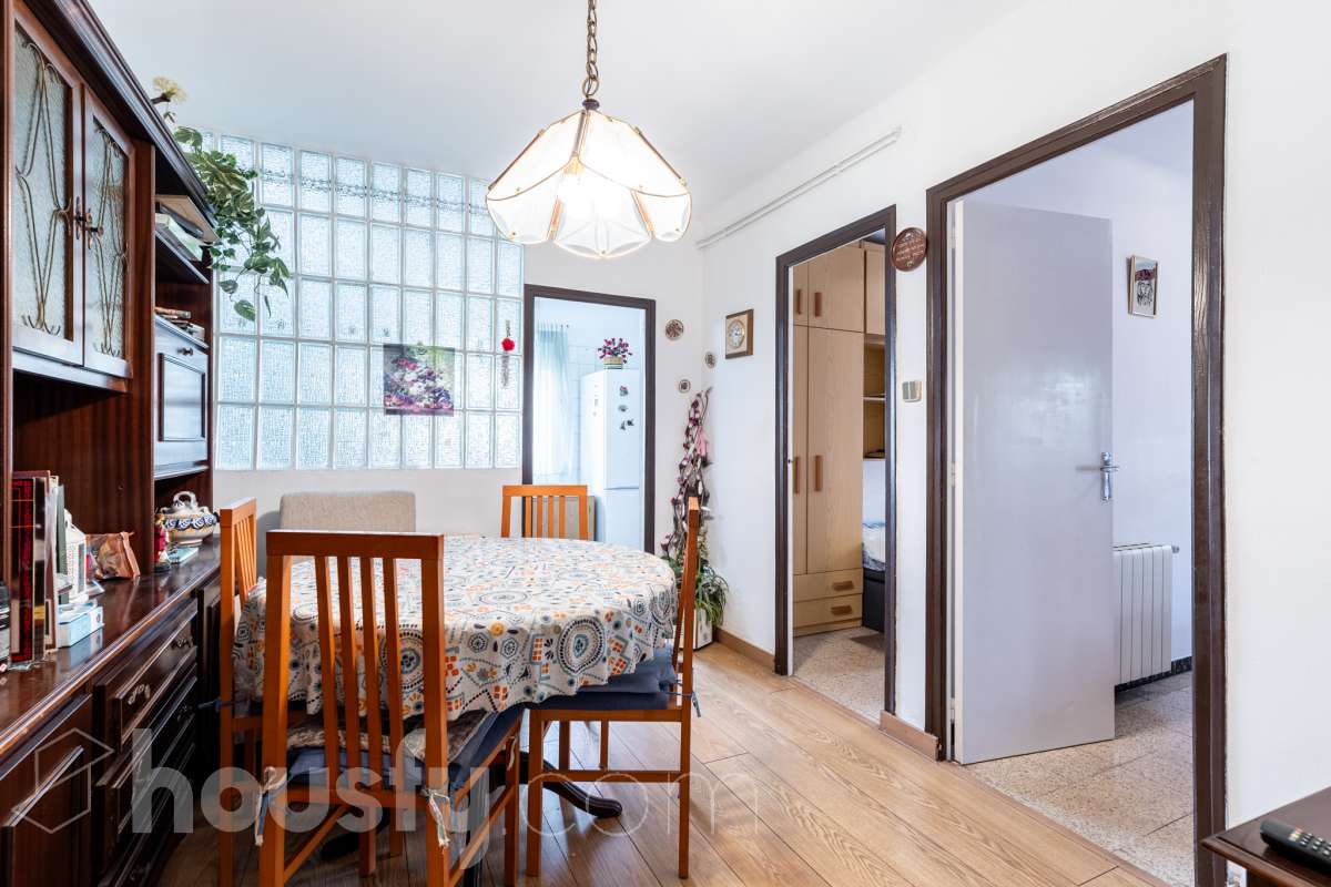 Piso en venta en Carrer del Canigó, Horta Guinardó, Barcelona-0