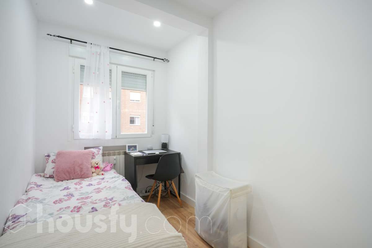 Piso en venta en Calle de la Virgen del Espino, Ciudad Lineal, Madrid-3