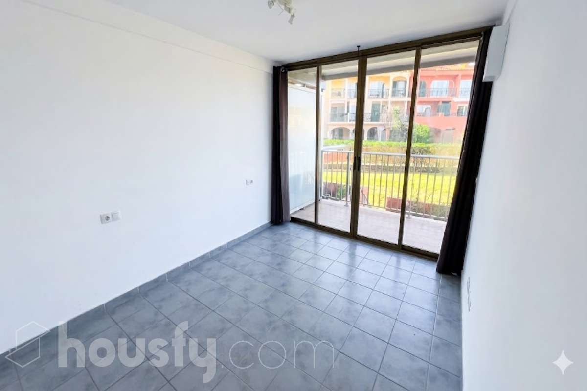 Bajo en venta en CL GRAN VIA,  Calvià-4