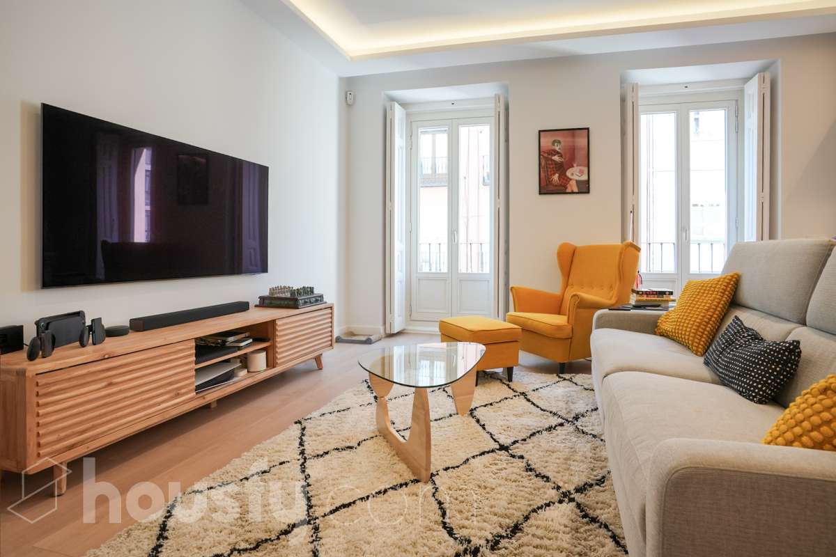 Piso en venta en Cl Martin de los Heros, Moncloa, Madrid-1