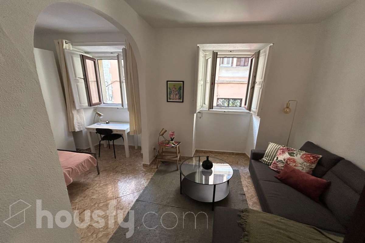 Piso en alquiler en Calle del Carnero, Centro, Madrid-0