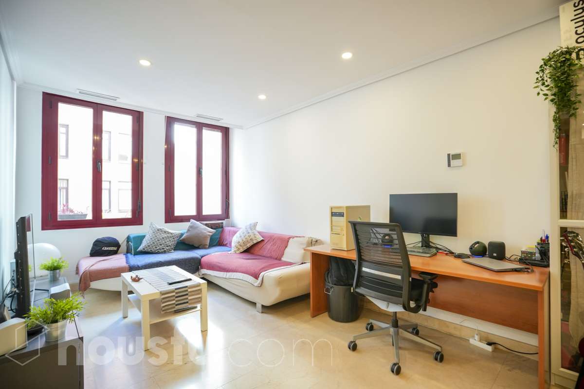 Piso en venta en Cl. Echegaray, Centro, Madrid-0