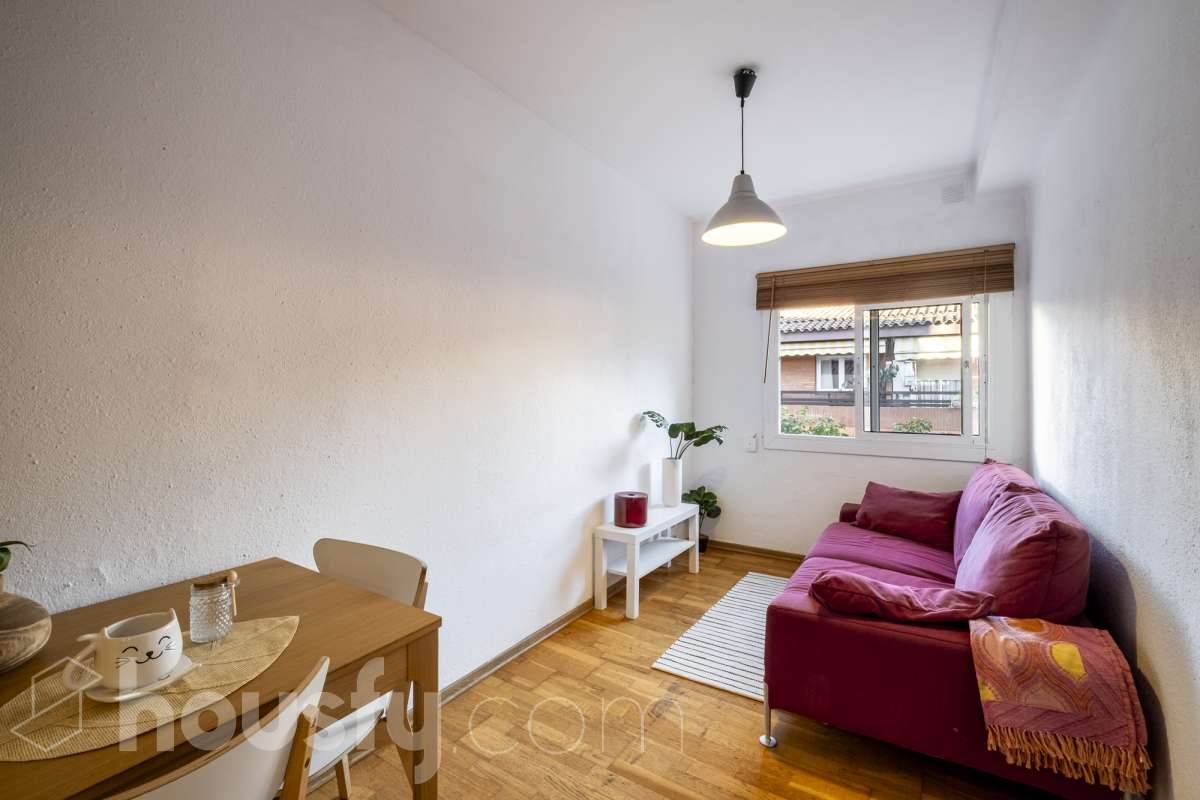 Piso en venta en Carrer de la Bòbila, Sants-Montjuïc, Barcelona-0