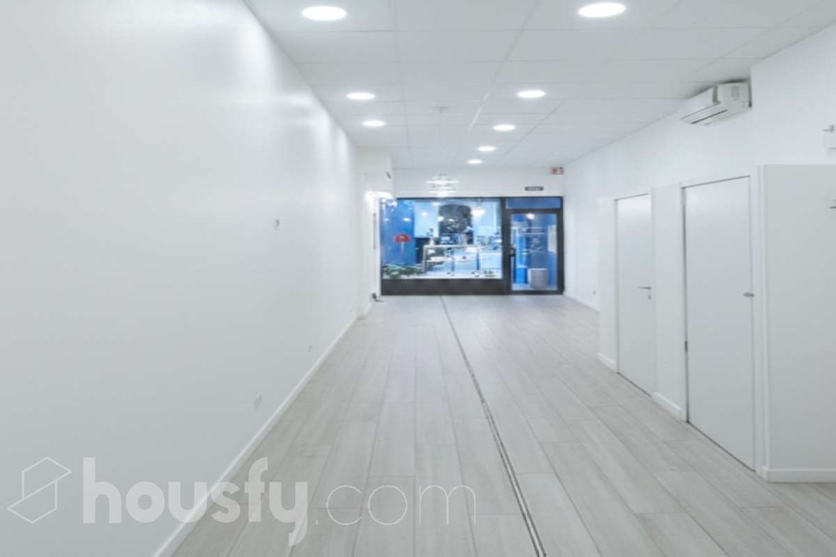 Local en venta en CL VILADOMAT, Eixample, Barcelona-1