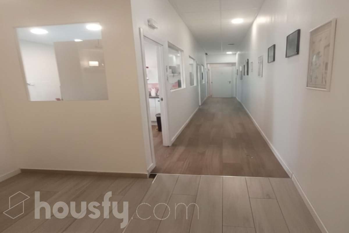 Local en venta en CL VILADOMAT, Eixample, Barcelona-0