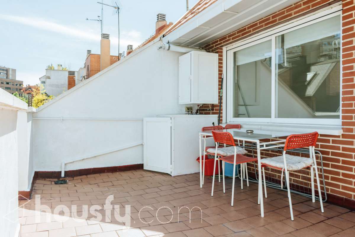 Piso en venta en Calle de Julio López, Chamartín, Madrid-0