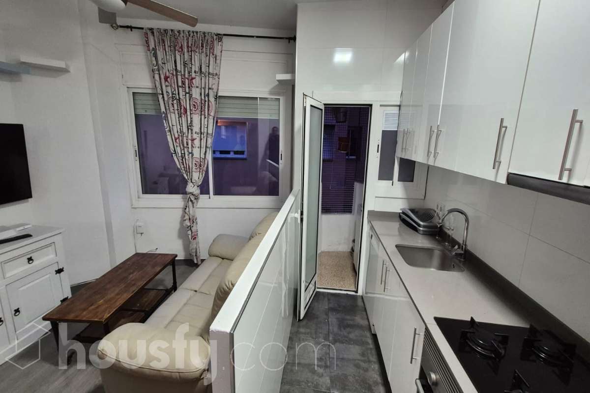 Piso en alquiler en Carrer de Torras i Bages,  Badalona-1