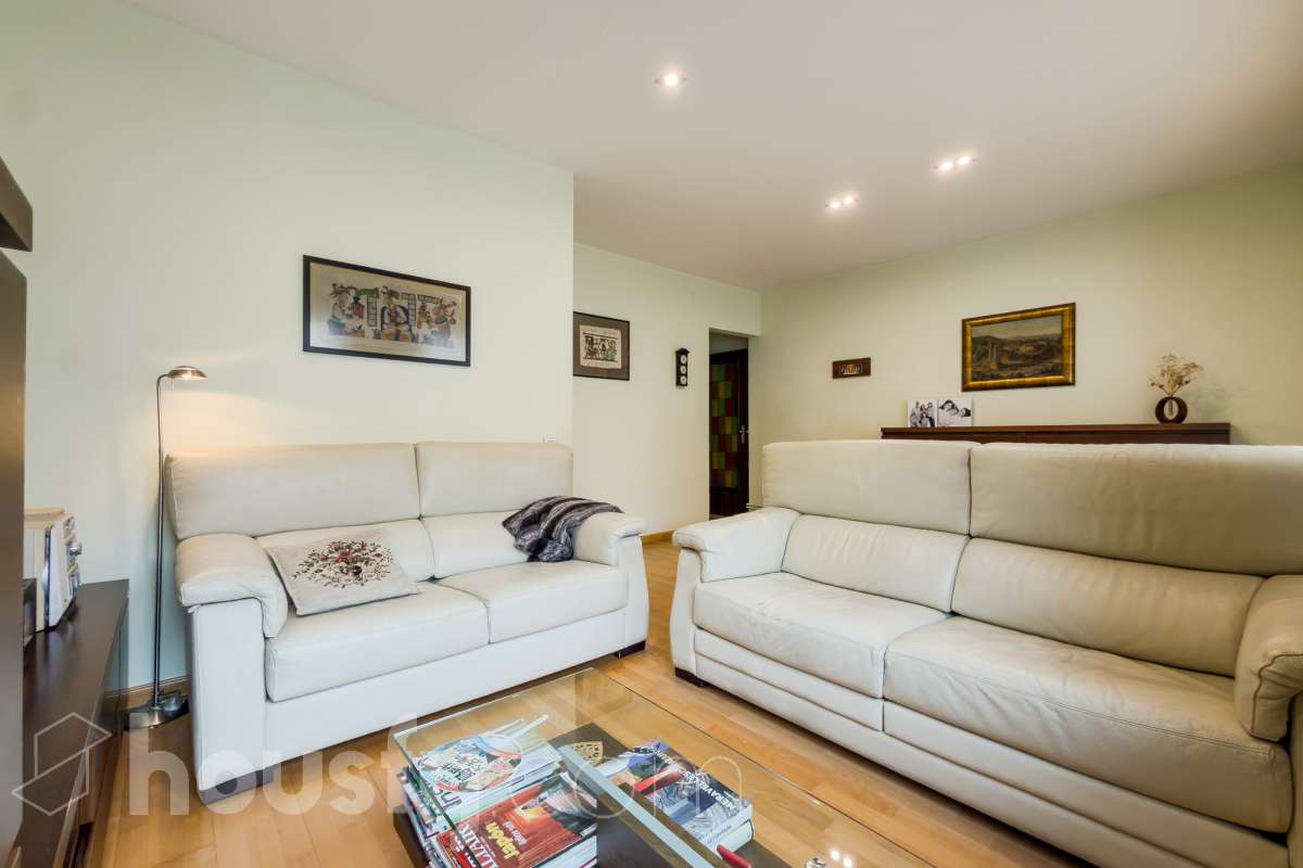 Piso en venta en Carrer de Còrsega, Sant Martí, Barcelona-1