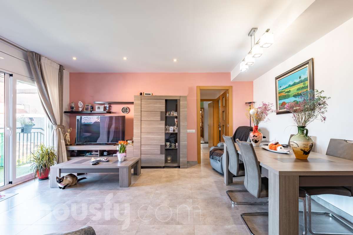 Bajo en venta en CL OR,  Rubí-3