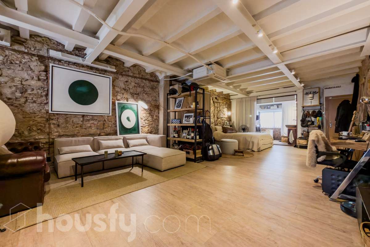 Piso en venta en CL SANT JOAN DE MALTA, Sant Martí, Barcelona-0