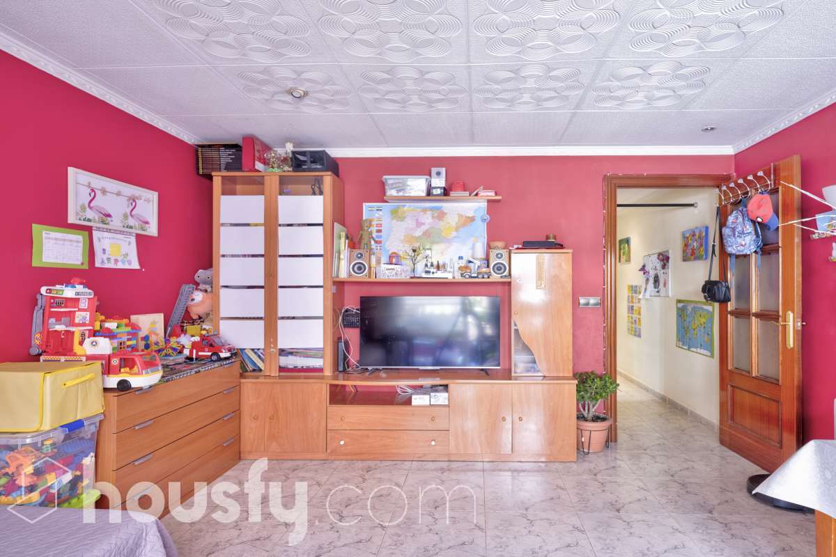 Piso en venta en CL SANT PERE,  Calella-1