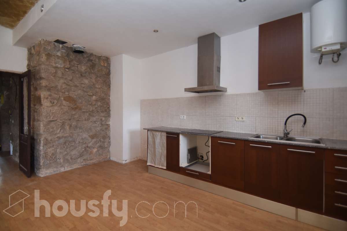 Piso en venta en Carrer Orient (Cal Pons),  Puig-Reig-2