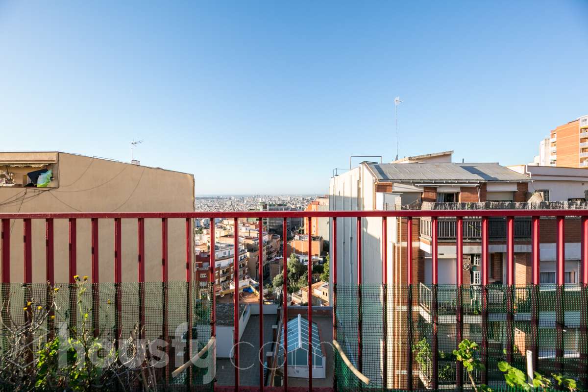 Ático en venta en Carrer de Pasteur, Horta Guinardó, Barcelona-1