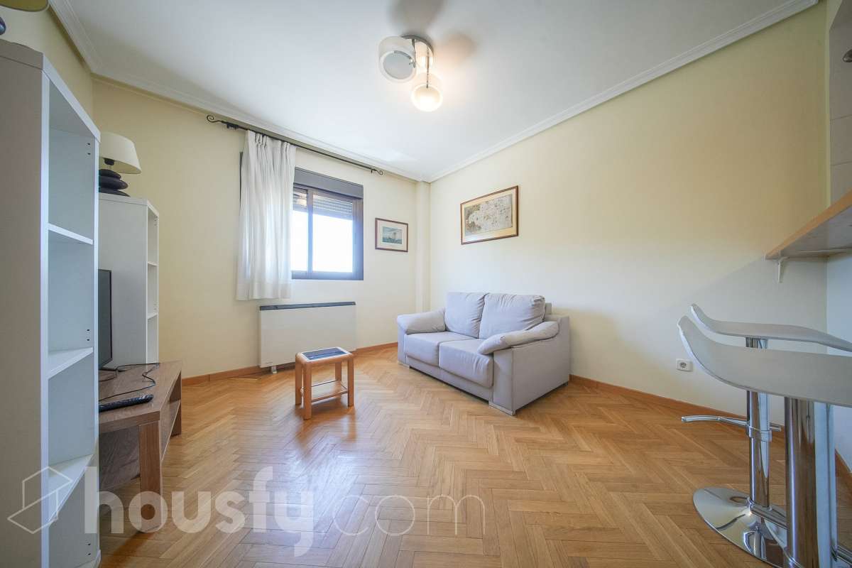 Piso en venta en Calle de Pedro Alonso, Hortaleza, Madrid-1