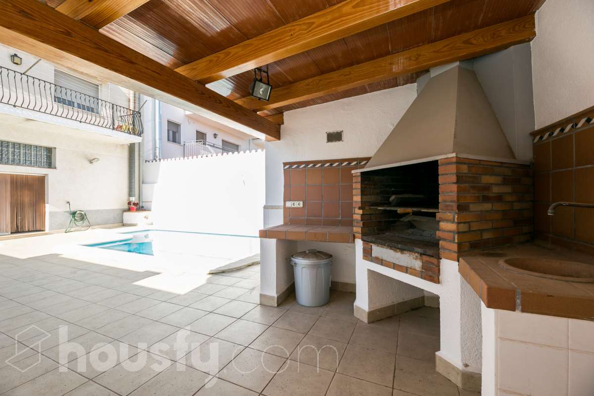Casa en venta en CL SANTA LLUCIA, DE,  Olèrdola-3