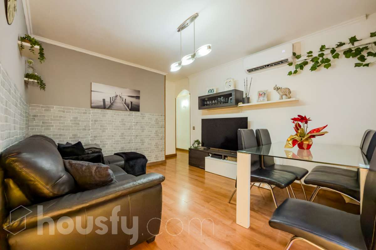 Piso en venta en Carrer de Núria,  Santa Coloma de Gramenet-2