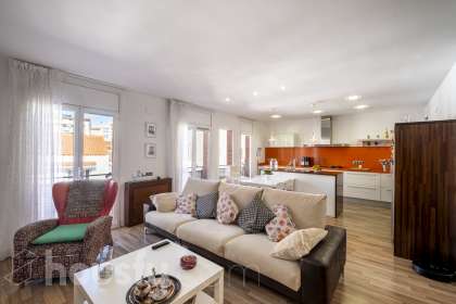 Piso en venta en PJ RODOREDA DE, La Creu Alta, Sabadell-0