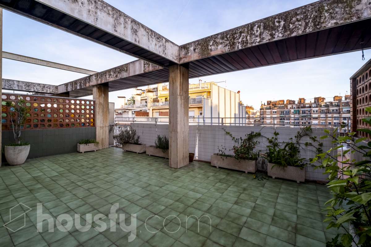 Ático en venta en Carrer de Sepúlveda, Eixample, Barcelona-0