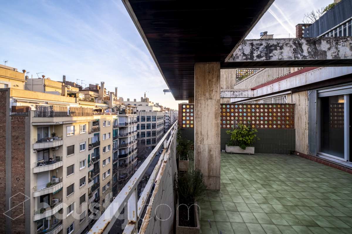 Ático en venta en Carrer de Sepúlveda, Eixample, Barcelona-1