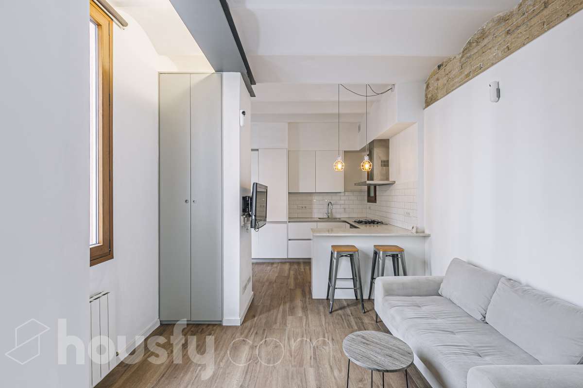 Piso en venta en Carrer d'Entença, Eixample, Barcelona-1