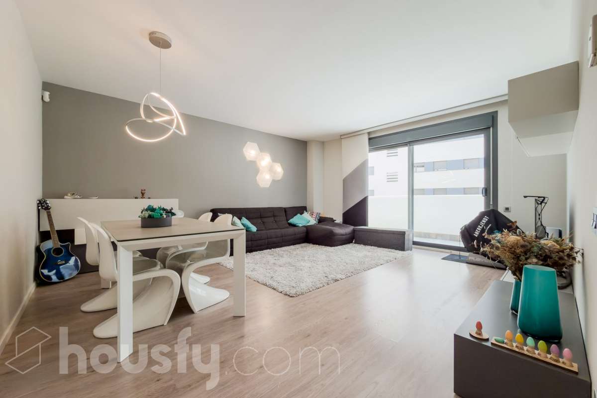 Piso en venta en CL ALFONS XII, 291,  Badalona-0