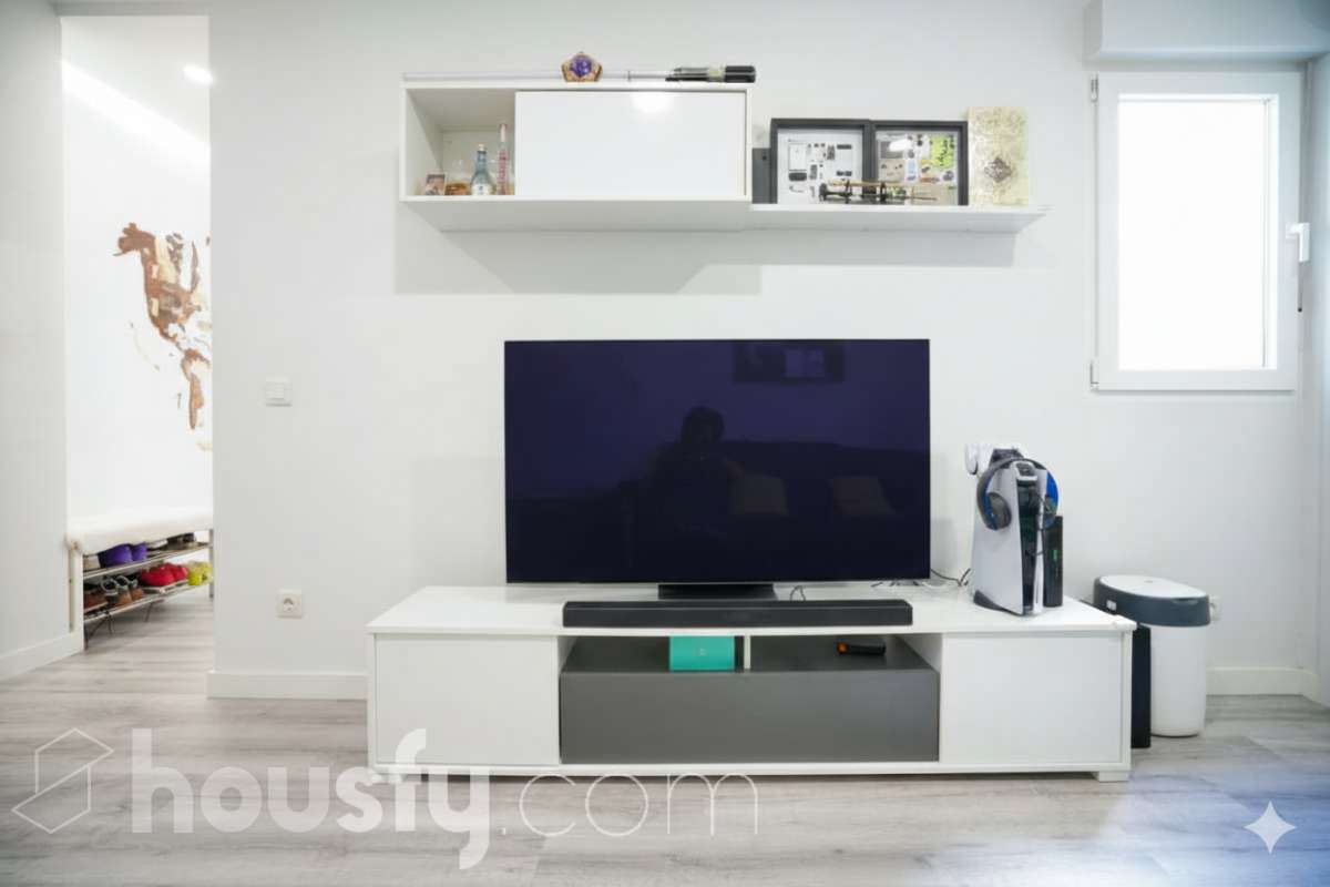 Piso en venta en Avenida de Valladolid, Moncloa, Madrid-0