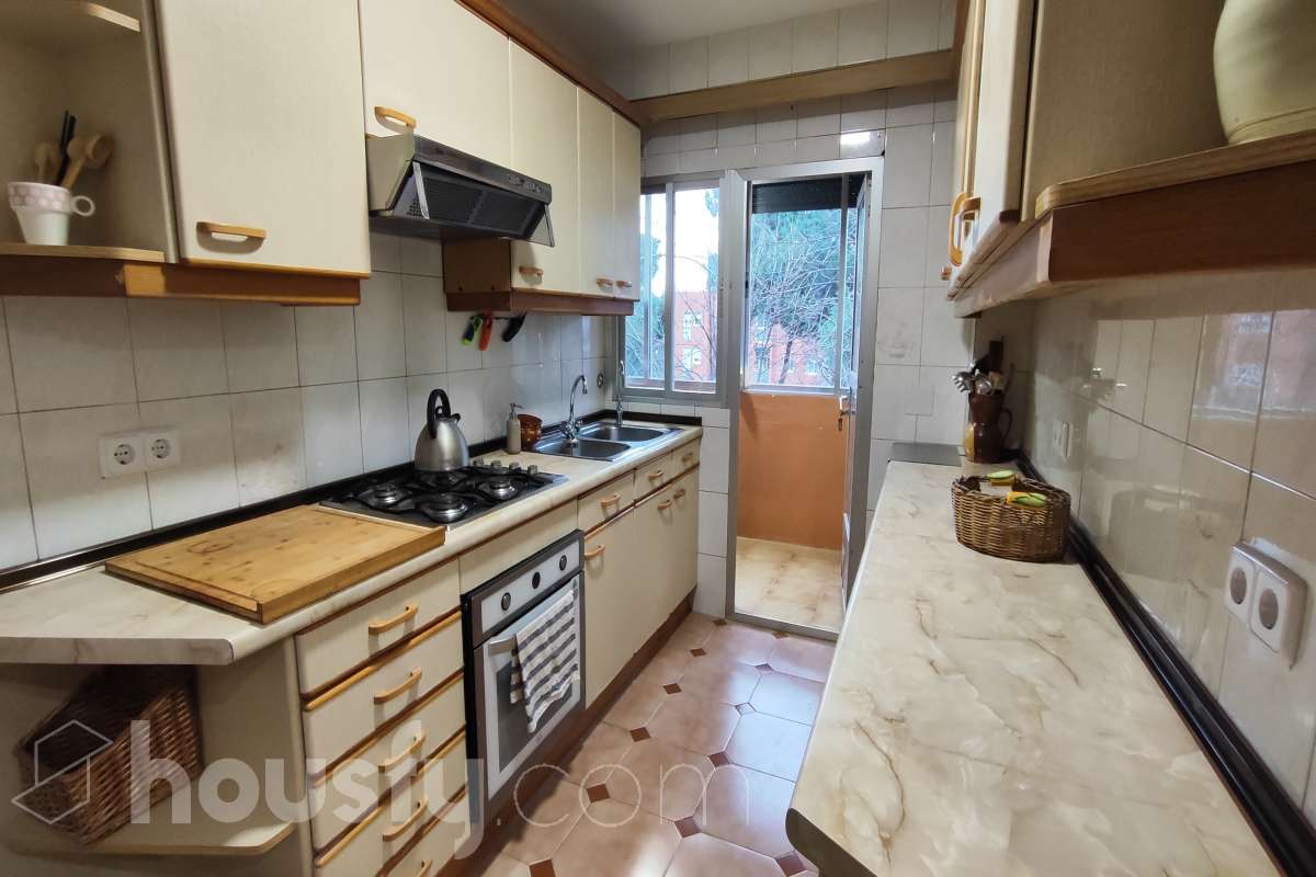 Piso en alquiler en Calle Carril del Conde, Hortaleza, Madrid-0