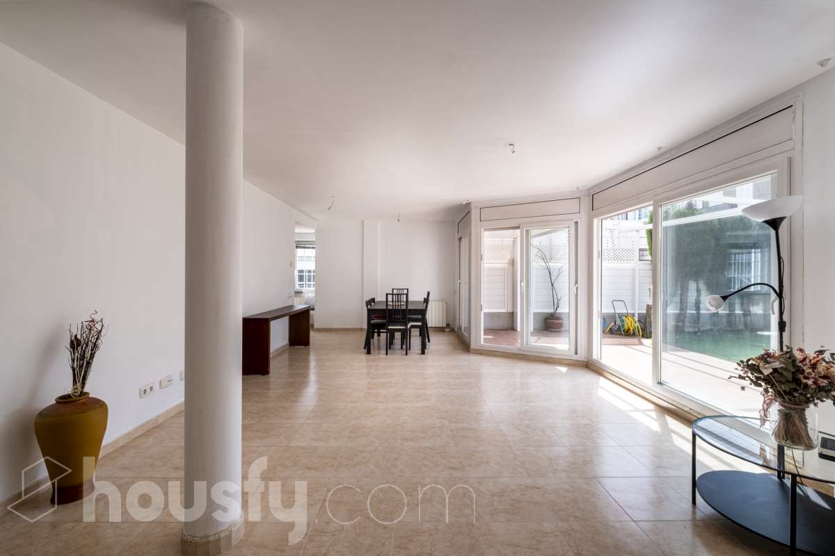 Casa en venta en Carrer Castella,  Sant Quirze del Vallès-2